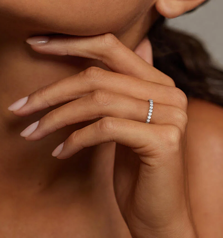 pt platinum  women’s stackable ring