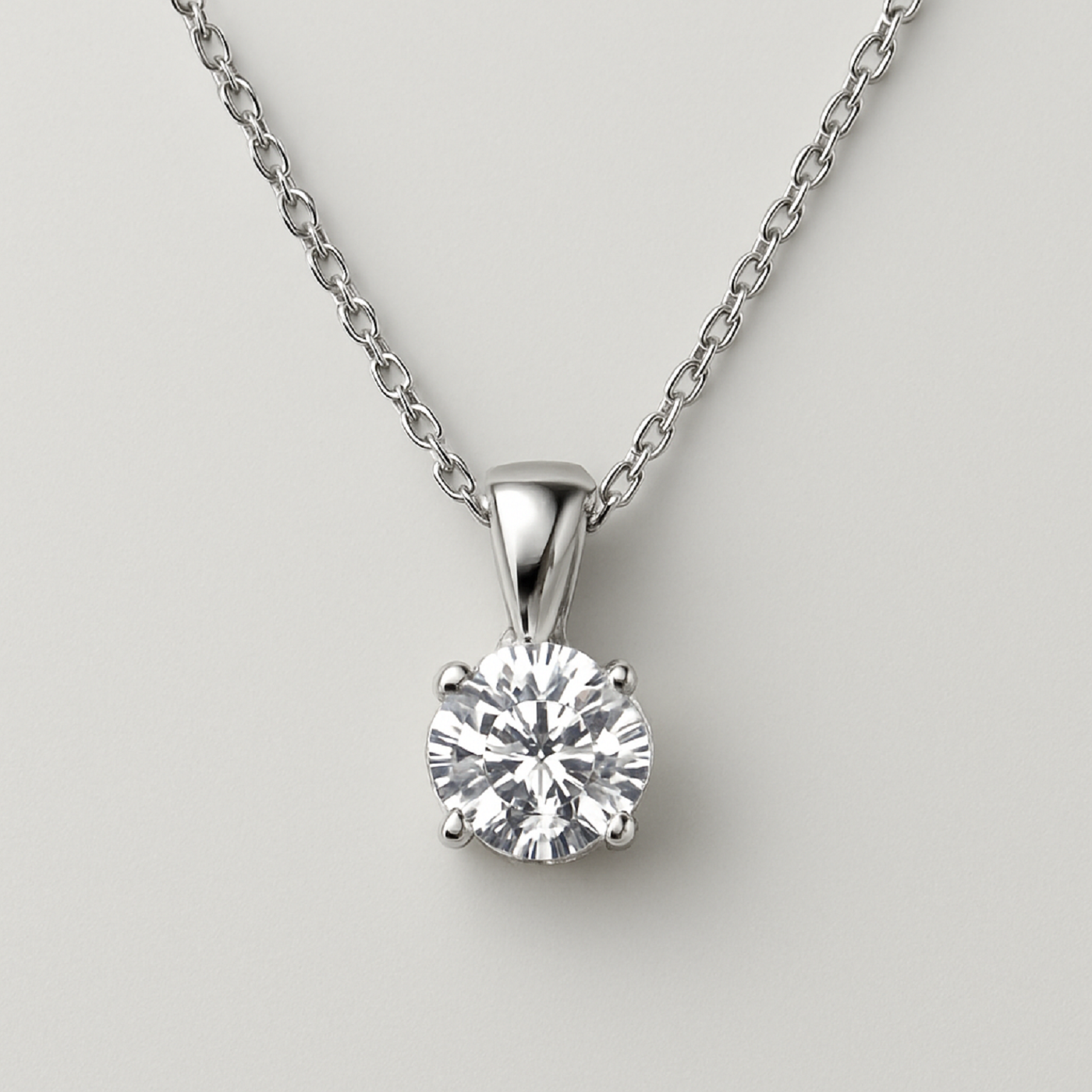 18k yellow gold  classic diamond necklace Photos & images